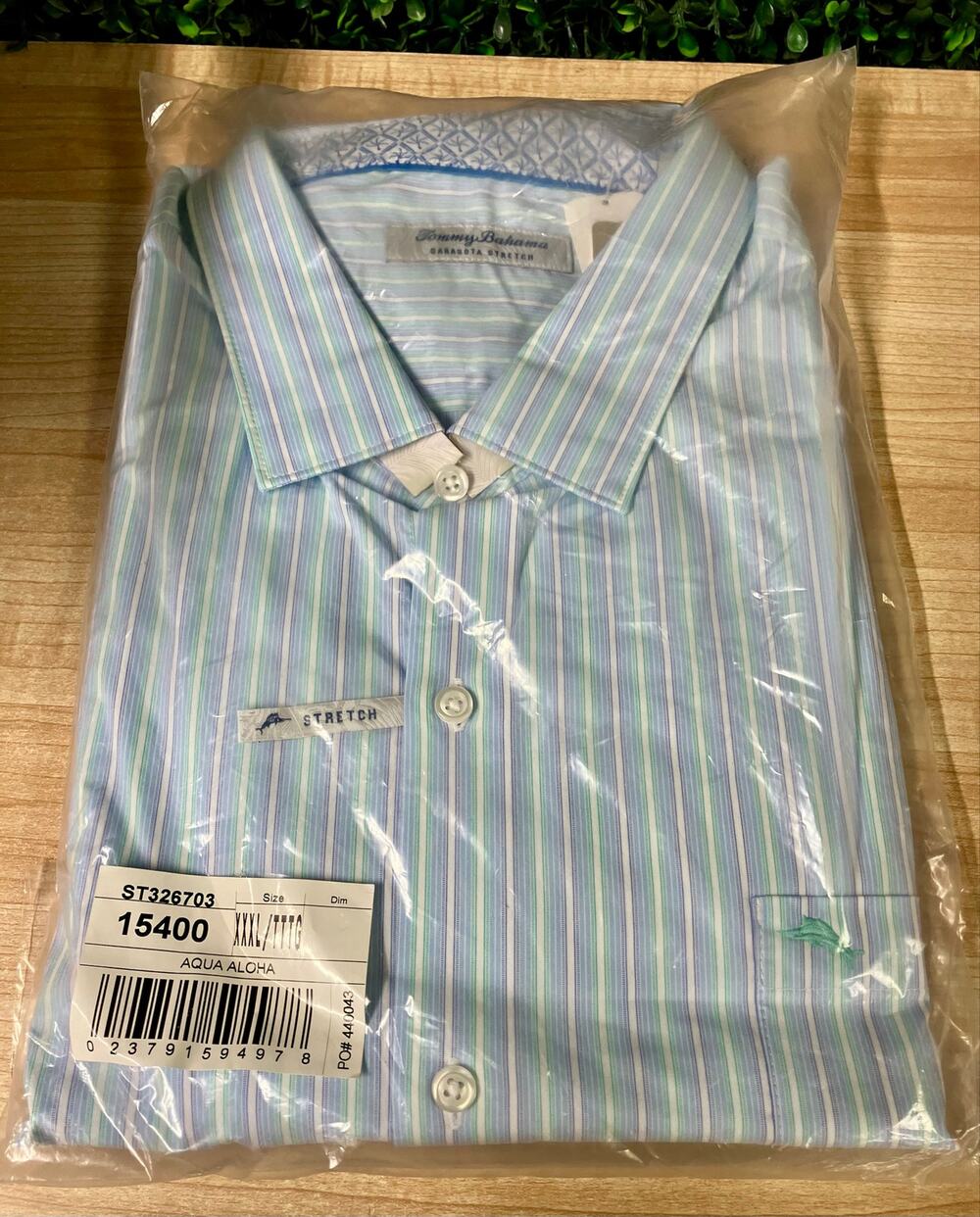 Tommy Bahama Stretch Blue Dress Shirt Men’s Size XXL.